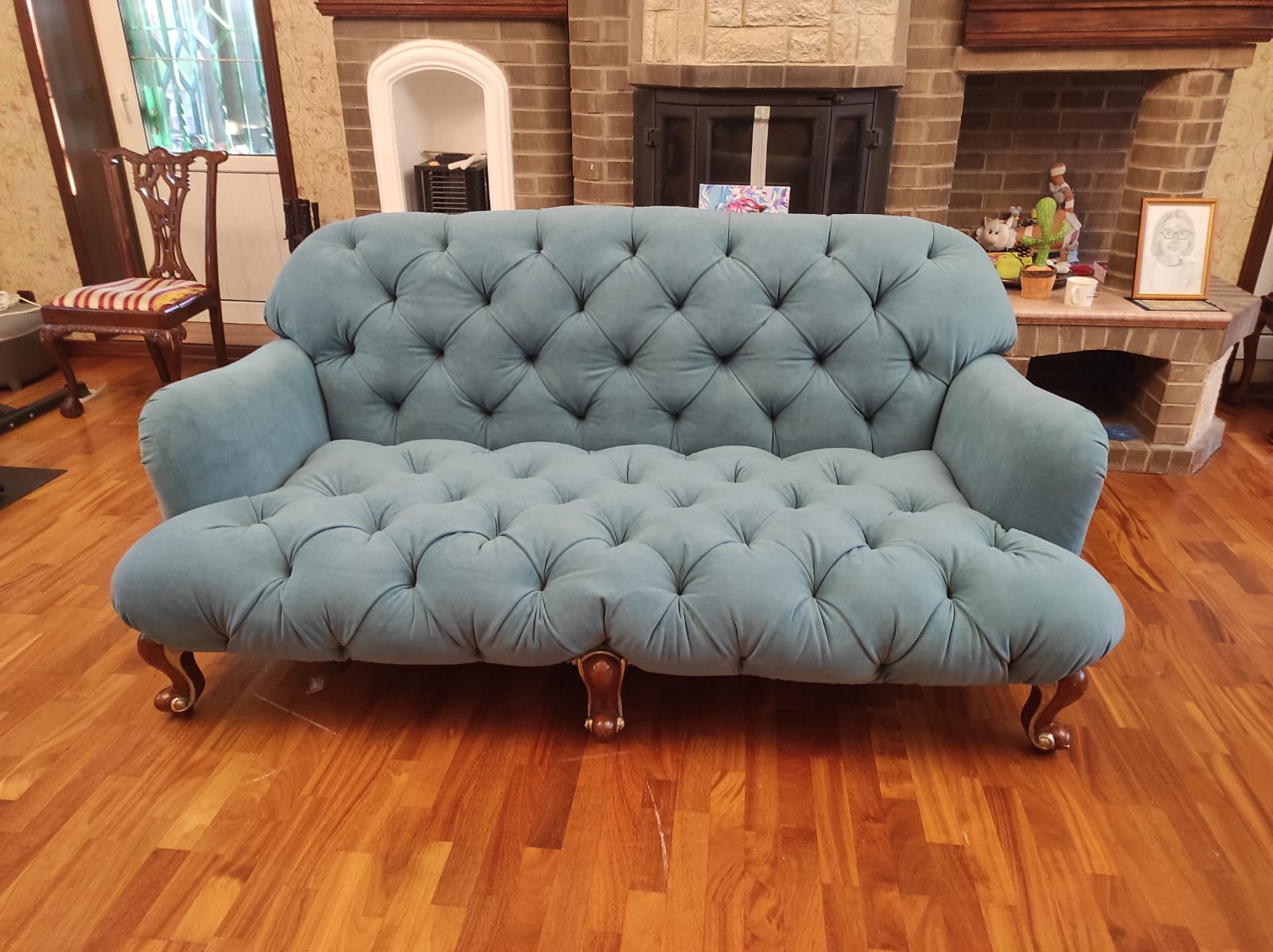 Обивка дивана. Звенигородская